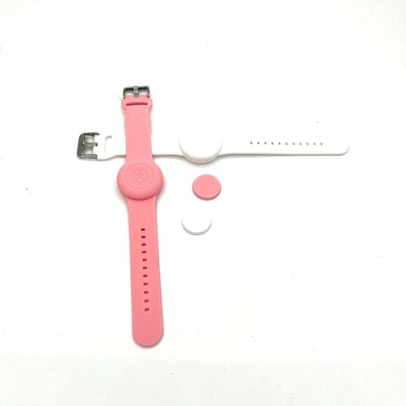 NEW Set of 4 Silicone Lightweight Water Resistant Airtag Wristbands - Picture 4 of 5